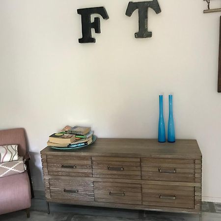 Pine And Lime Apartments بولا المظهر الخارجي الصورة