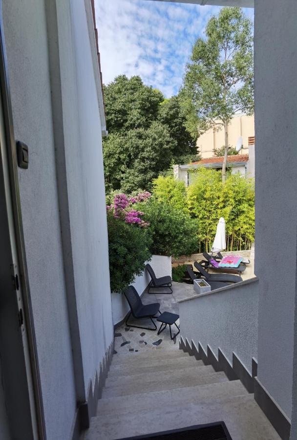 Pine And Lime Apartments بولا المظهر الخارجي الصورة