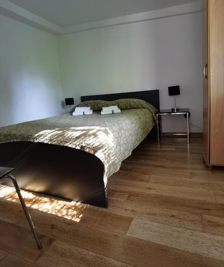 Pine And Lime Apartments بولا المظهر الخارجي الصورة