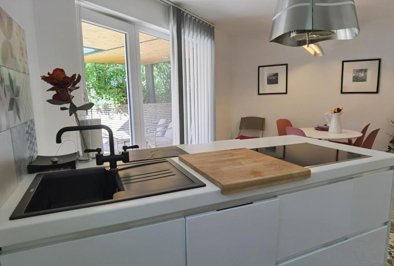 Pine And Lime Apartments بولا المظهر الخارجي الصورة