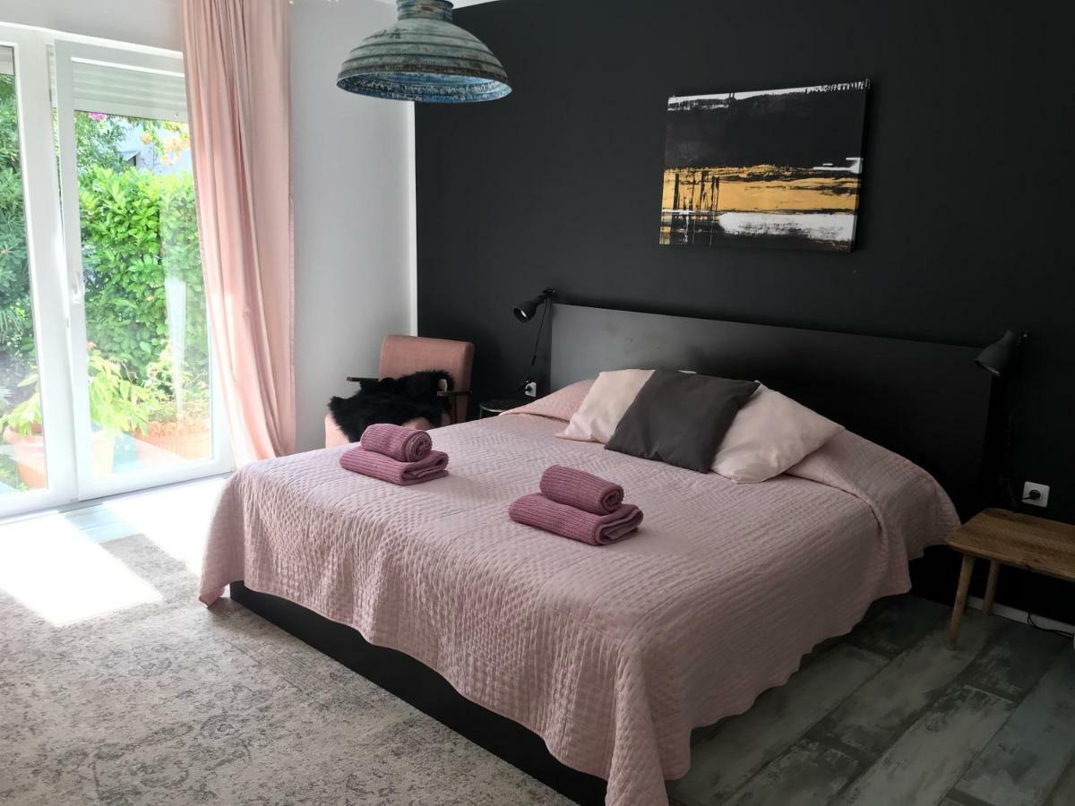 Pine And Lime Apartments بولا المظهر الخارجي الصورة