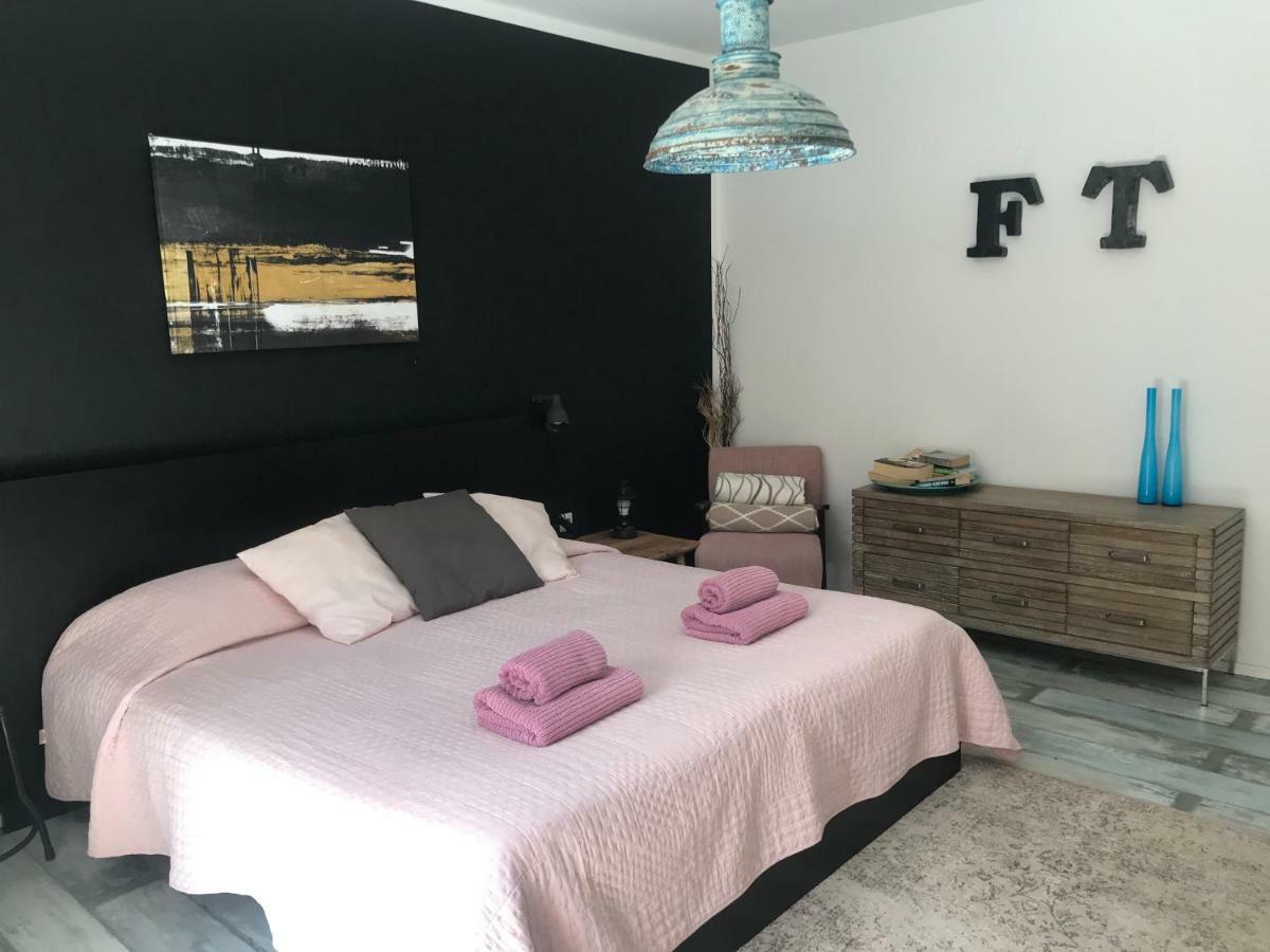 Pine And Lime Apartments بولا المظهر الخارجي الصورة
