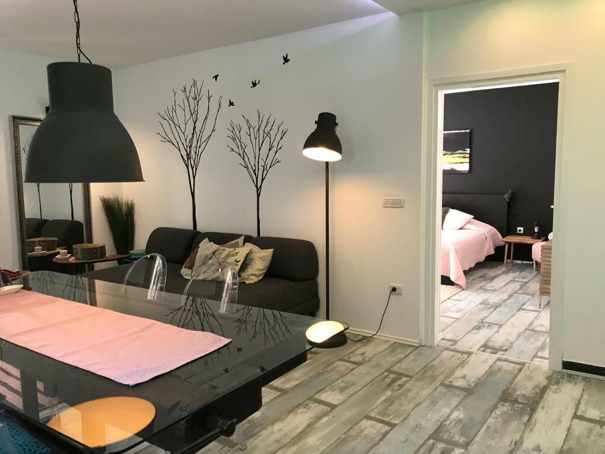 Pine And Lime Apartments بولا المظهر الخارجي الصورة
